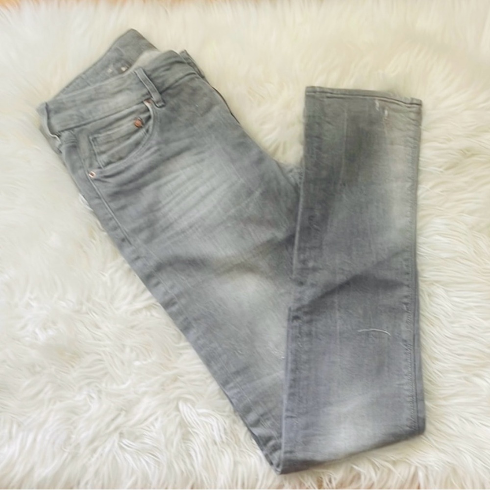 HM Gray Skinny Jeans with Stretchy Tapered Fit